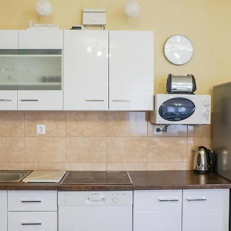 Apartment Beautiful In W/ Wifi And 1 Bedrooms Hévíz