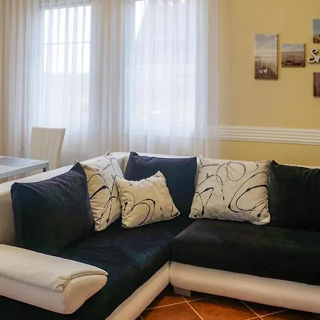 Beautiful In W/ Wifi And 1 Bedrooms